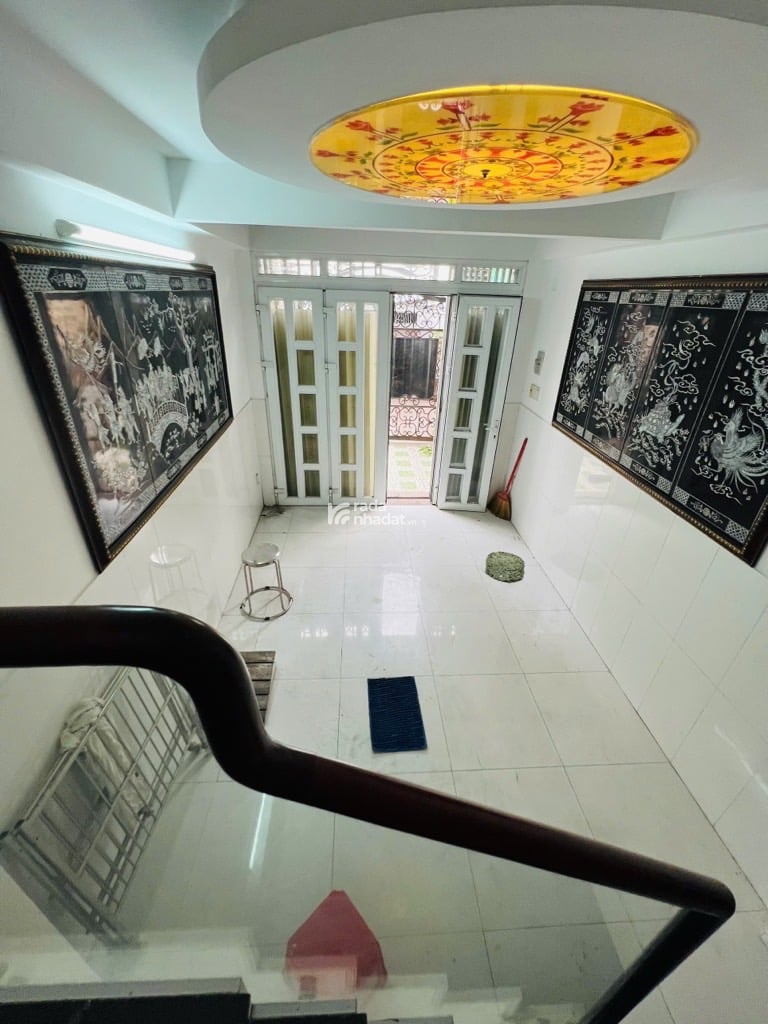 TRUNG TÂM QUẬN 10- HẺM 4M THÔNG THOÁNG- THÔNG TỨ TUNG - 5 TẦNG BTCT CHẮC CHẮN - 7PN 5WC - NHỈNH 7