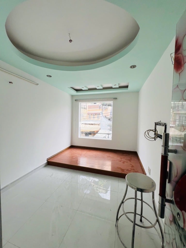 TRUNG TÂM QUẬN 10- HẺM 4M THÔNG THOÁNG- THÔNG TỨ TUNG - 5 TẦNG BTCT CHẮC CHẮN - 7PN 5WC - NHỈNH 7