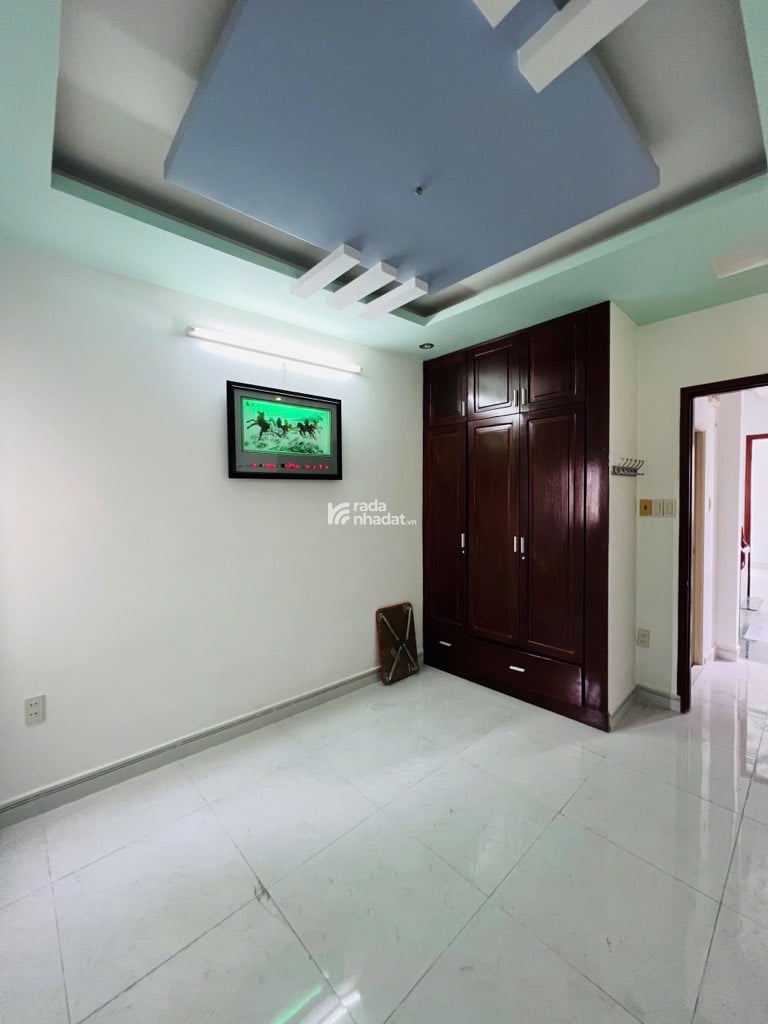 TRUNG TÂM QUẬN 10- HẺM 4M THÔNG THOÁNG- THÔNG TỨ TUNG - 5 TẦNG BTCT CHẮC CHẮN - 7PN 5WC - NHỈNH 7