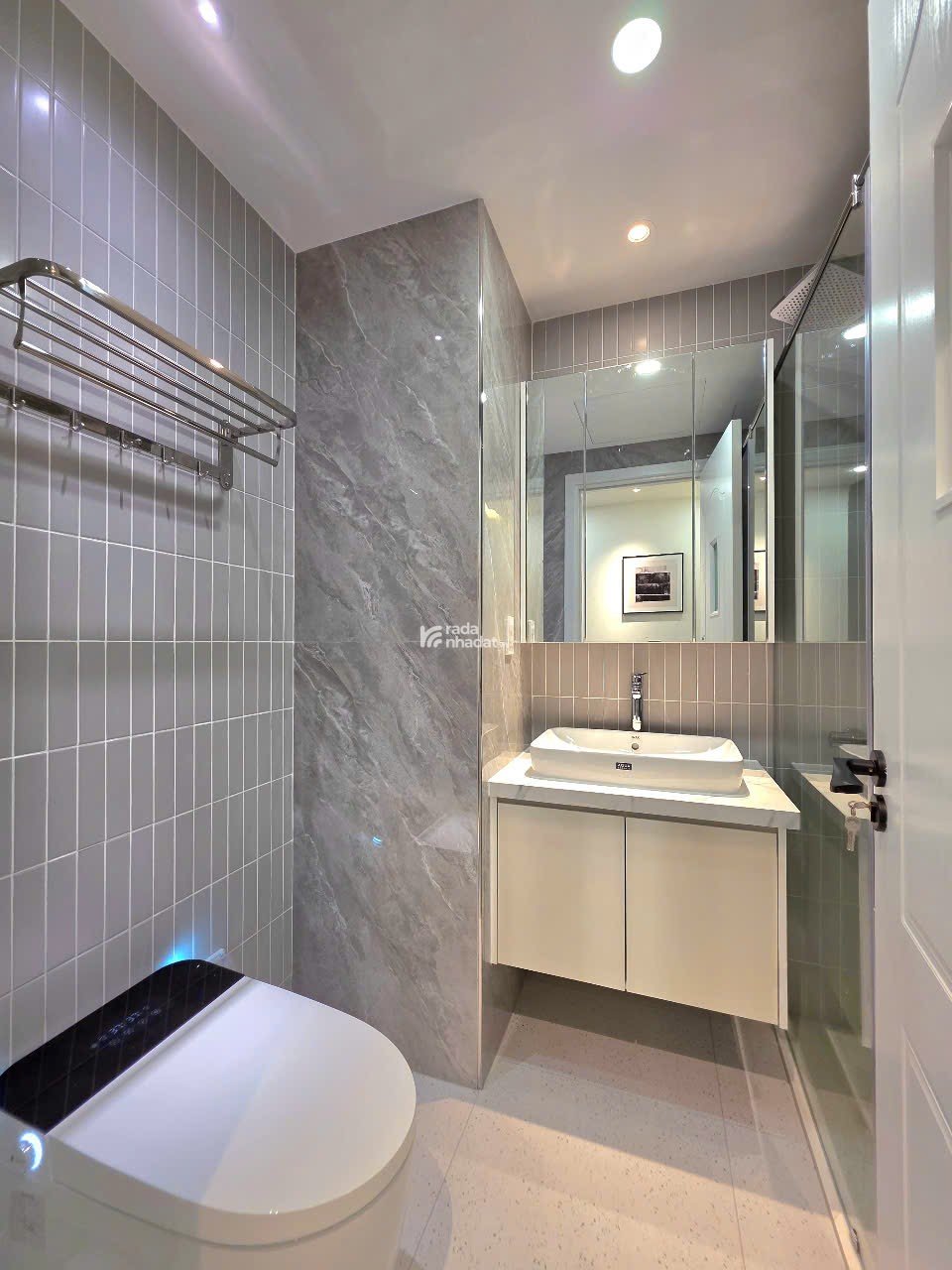 Bán nhanh căn hộ Sky garden 2,PMH, Q7, DT 89 m2, Tk 3PN nhà mới đẹp, giá chỉ 6,7 tỷ 