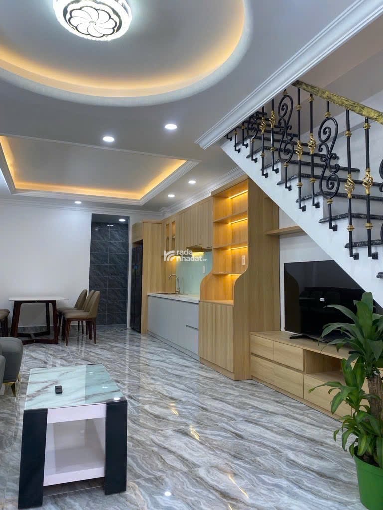 Bán nhà Đường số 37 đoạn xung nhất 40m2 thổ cư ngang 4m dài 10m nhà 2 tầng 2 phòng chỉ 5 tỷ nhỉnh
