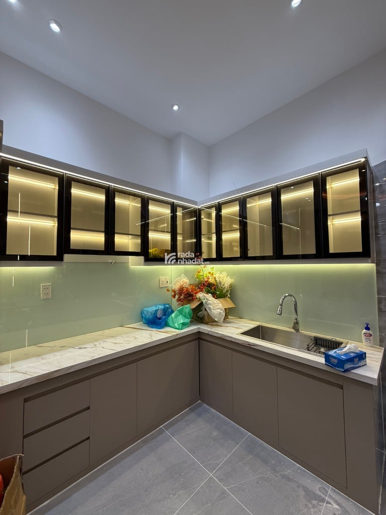 Bán nhà 4 tầng, 46m2, ôtô đổ cửa, full nội thất, Lê Văn Thọ Gò Vấp, 6.27 tỷ