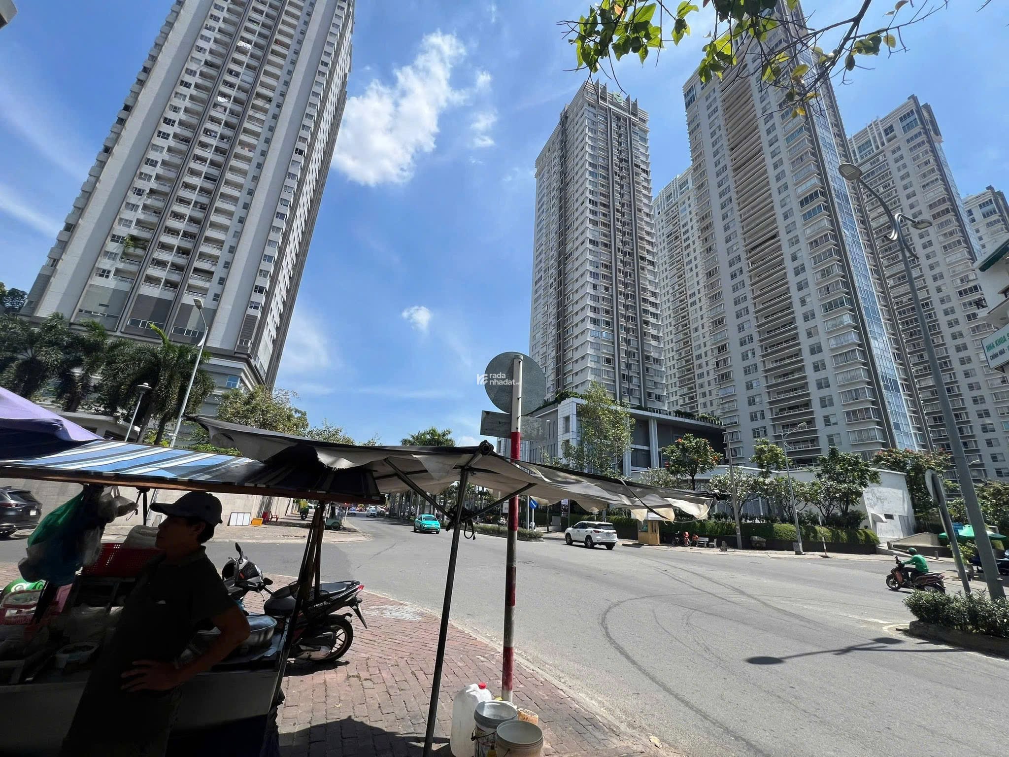 CHỐT GẤP! ĐỘC QUYỀN NGUYÊN TÒA HẦM 4 LẦU TẠI TRÁI TIM KDC HIM LAM, Q7!