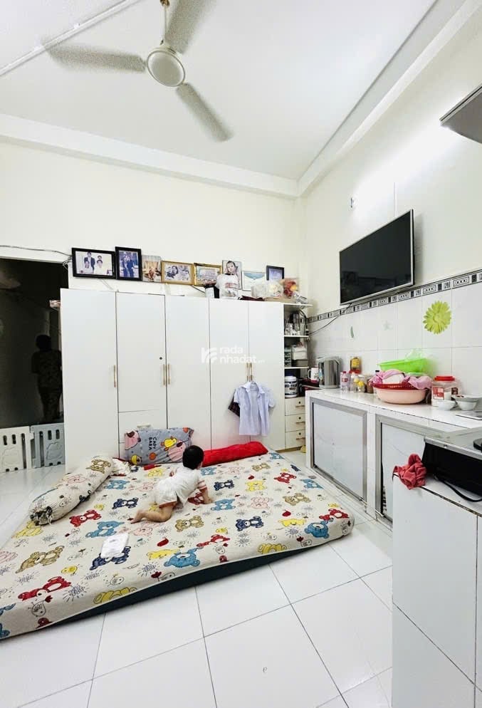 Bán nhà hẻm ôtô cạnh KCX Tân Thuận Q7- 2 lầu BTCT 3PN --4,2*15- Nhỉnh 6T thương lượng