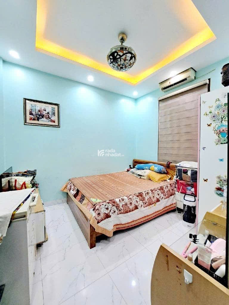 Bán gấp nhà Đội Cấn ngõ thông gần phố kinh doanh 39m2 giá 10.5 tỷ