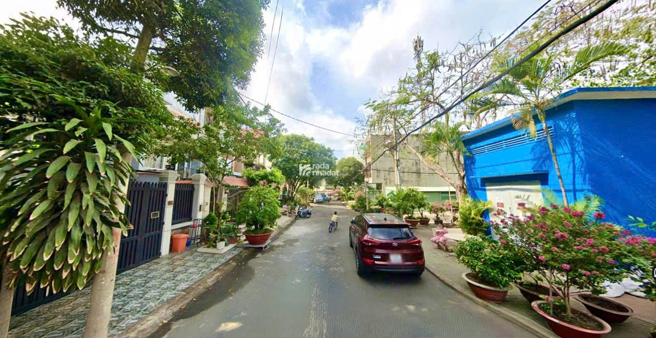 Nhà 1 Trệt 2 Lầu Hiện Đại, Đường Hoàng Diệu 2 Linh Chiểu, Thủ Đức, 5x17m, 3PN, Giá 14.2Tỷ