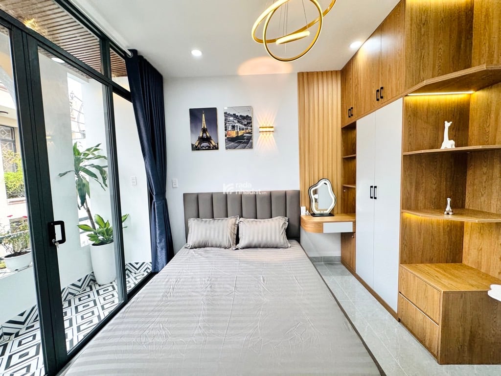 SÁT SÂN BAY, HẺM XE HƠI HOÀNG VĂN THỤ, PHÚ NHUẬN, 37M2 CÓ KC Ở NGAY. GIẢM 350TR CHỈ CÒN 8.85T