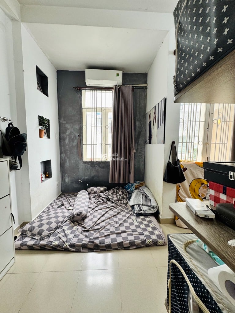 BÁN NHÀ MẶT TIỀN NGUYỄN TRỌNG TUYỂN 43M2 4 TẦNG NỞ HẬU KHU VIP KD ĐỈNH CHỈ 12.5 TỶ