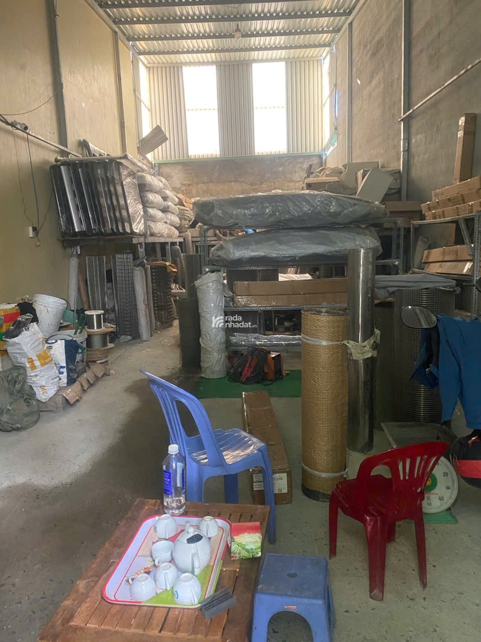 cho thuê kho diện tích 5x18, có sẵn kệ để hàng