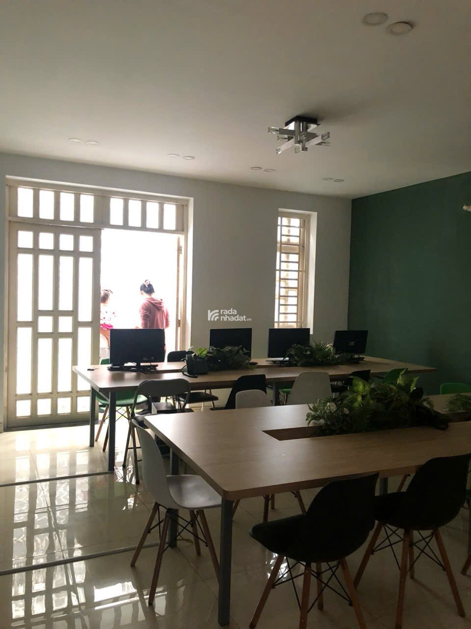 BÁN NHÀ ĐỐI DIỆN CHUNG CƯ ĐẠT GIA ,5M X 18M TRET 3 LAU GIÁ 10.5TY SHR.