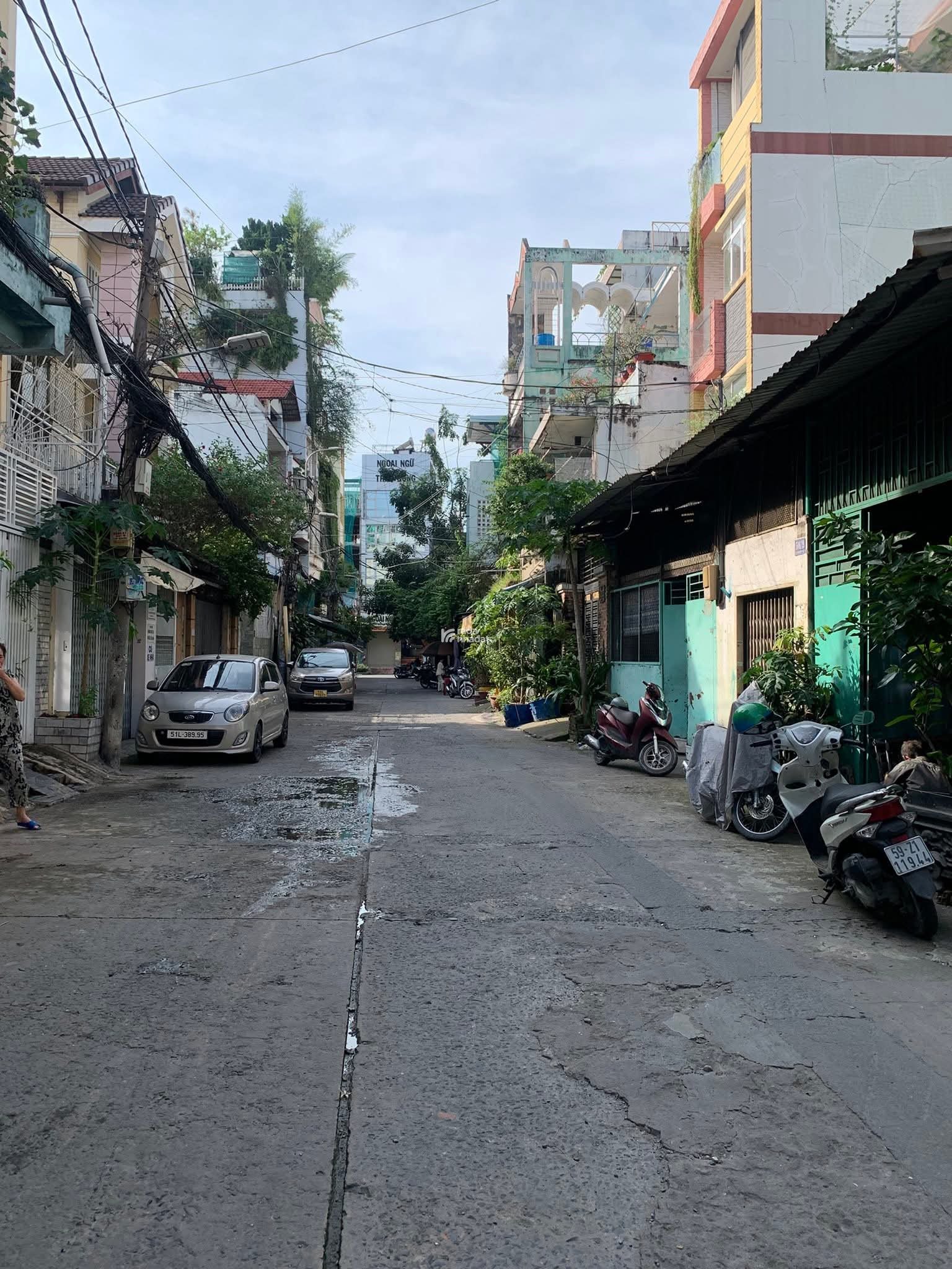 Bán nhà 218m2 Lạc Long Quân P5 Q11 - ngang 11m