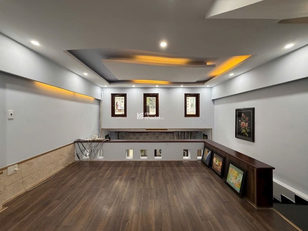 SIÊU PHẨM NHÀ ĐẸP 5 TẦNG, HẺM 5M PHAM VĂN CHIÊU, Ô TÔ ĐỖ CỬA, CÁCH MẶT TIỀN ĐƯỜNG 30M, GIÁ 6 TỶ 8