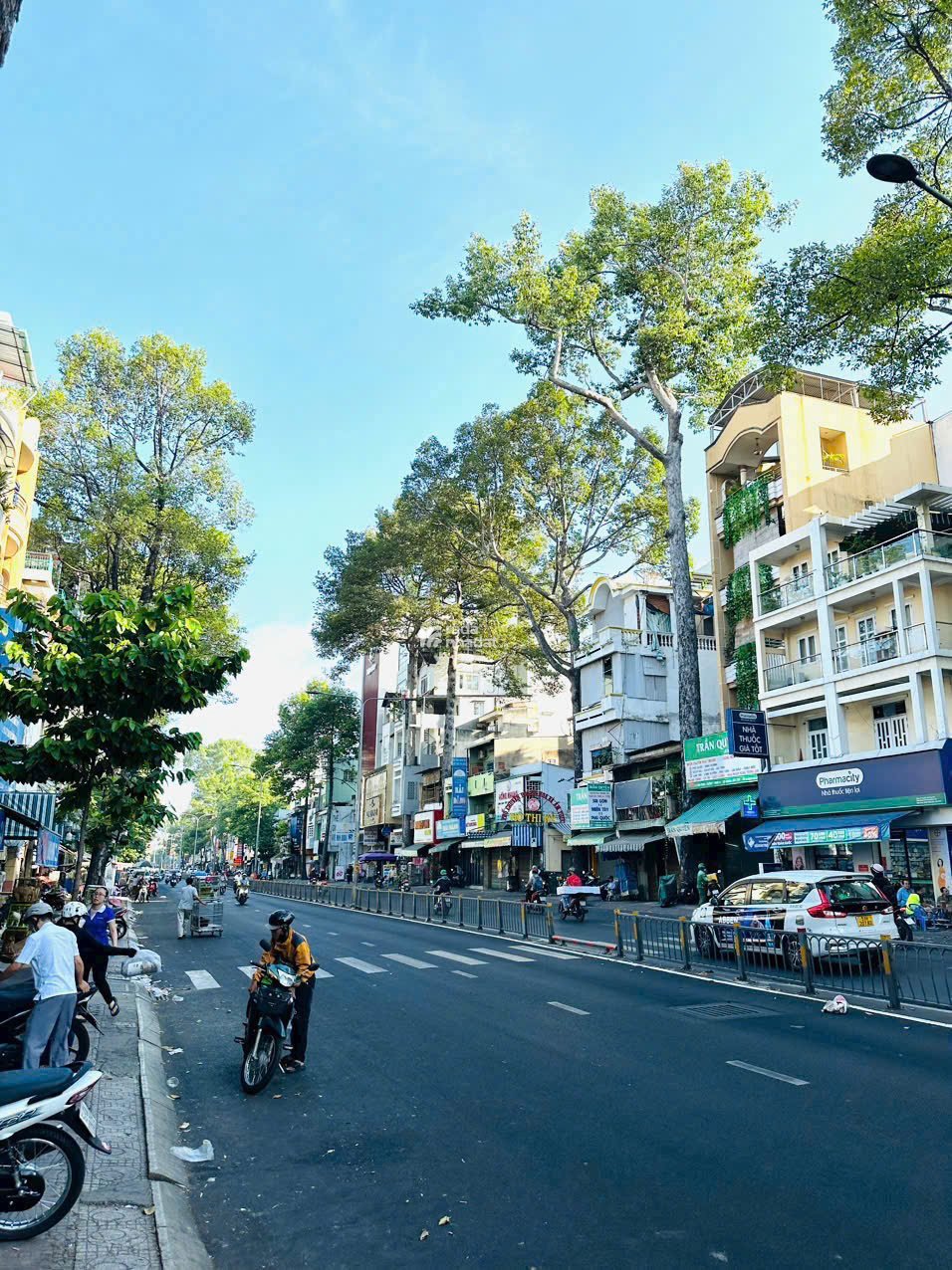 Bán nhà hẻm 590 Lê Hồng Phong P10 Q10. DT 4x16m 4 tầng Nội thất mới xây Giá 10 tỷ