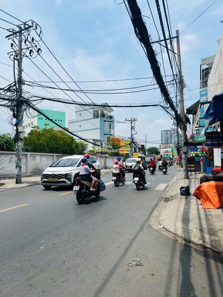 HẺM XE TẢI KINH DOANH - CHỦ ĐANG KHAI THÁNG PHÒNG TRỌ 12TR/ THÁNG - NHÀ TIỆN XÂY MỚI - 68M2 - N4,2