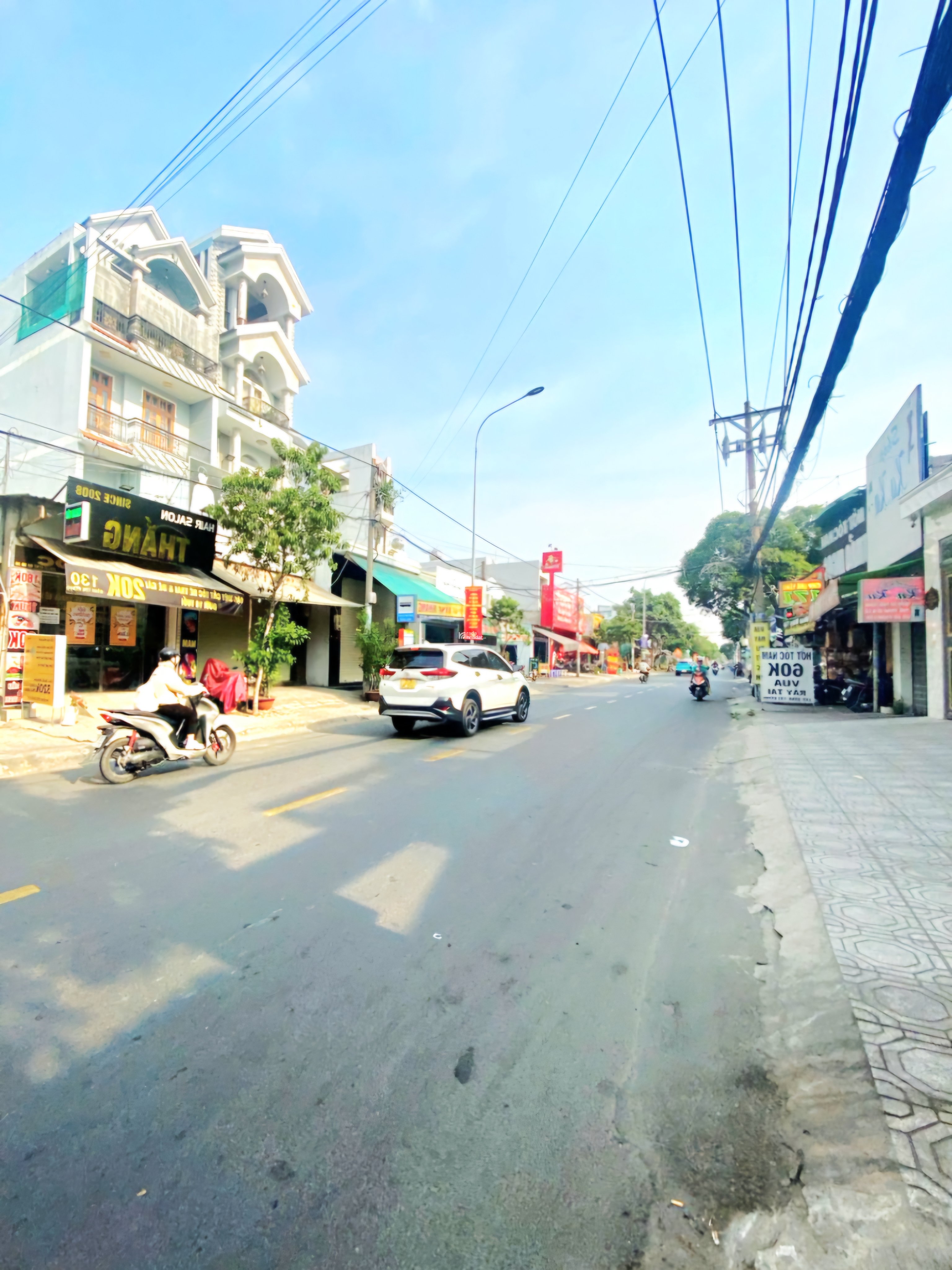 BÁN NHÀ MẶT TIỀN KDOANH 3 TẦNG - 4x 32m- BÌNH TRỊ ĐÔNG