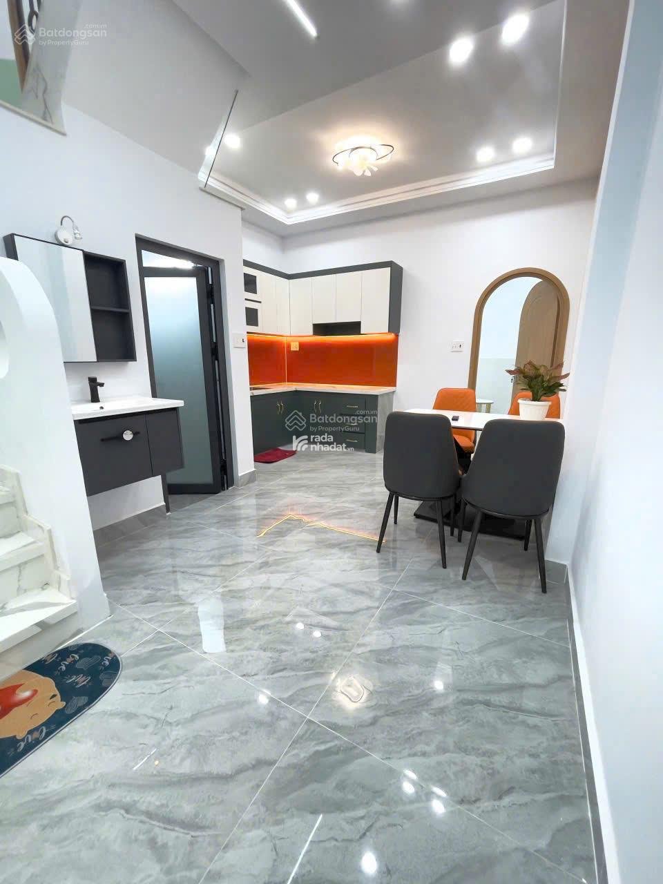 Bán nhà Hxh 6m Gò Dầu. Q Tân Phú. DT: 4x17,5(70m2). 4 Tầng.Giá:10,9 Tỷ