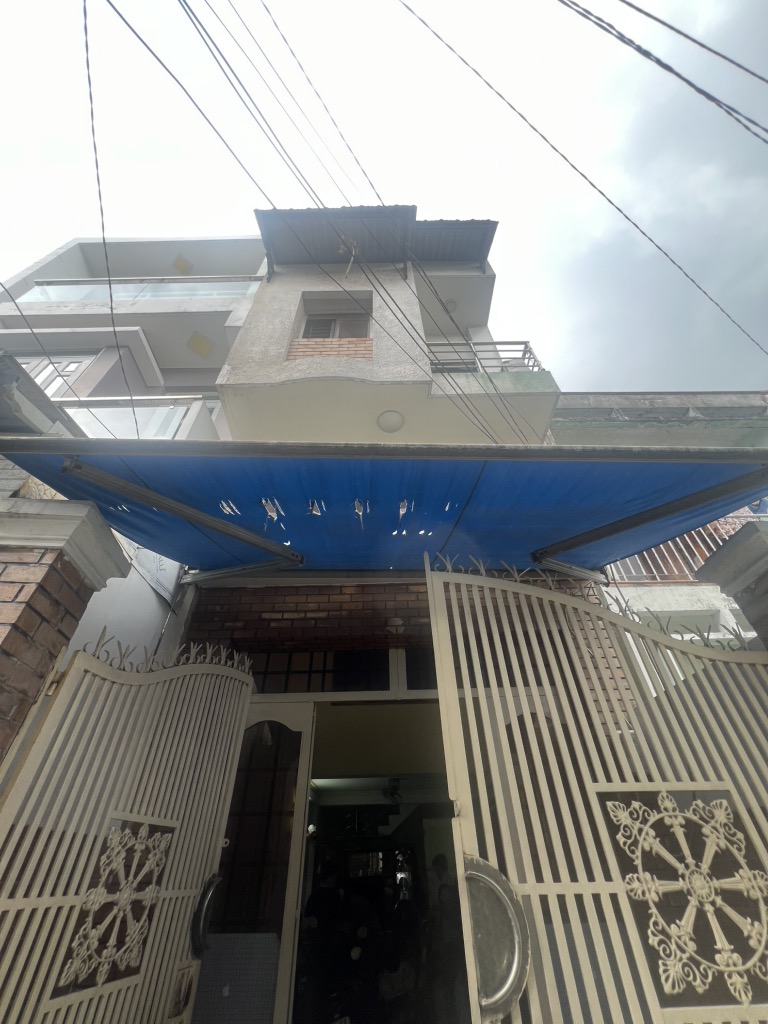  TẦNG BTCT - 60M2 - GẦN MẶT TIỀN - NỞ HẬU
