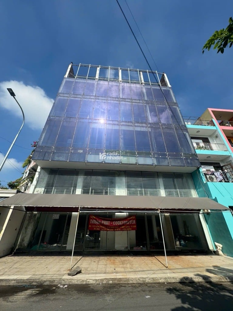 MẶT TIỀN TRUNG TÂM TÂN PHÚ-TOÀ NHÀ BỰ NHẤT TUYẾN ĐƯỜNG-PHÙ HỢP LÀM CĂN HỘ DỊCH VỤ