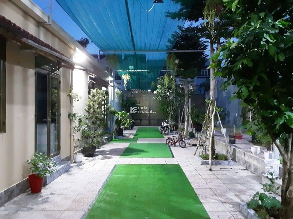 BIỆT THỰ SÂN VƯỜN, HẺM XE TẢI TRÁNH, GẦN QL13, NGANG 10m, DT 476m2, CHỈ 25 TỶ.