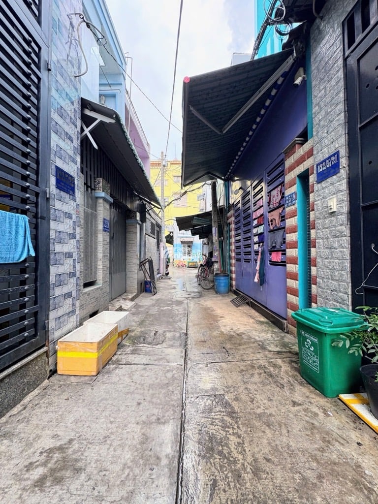 CÓ NGAY NHÀ VỊ TRÍ ĐẸP HẺM THÔNG - NHÀ 2 TẦNG QUÁ ĐẸP KIÊN CỐ - 48M2 - NGAY