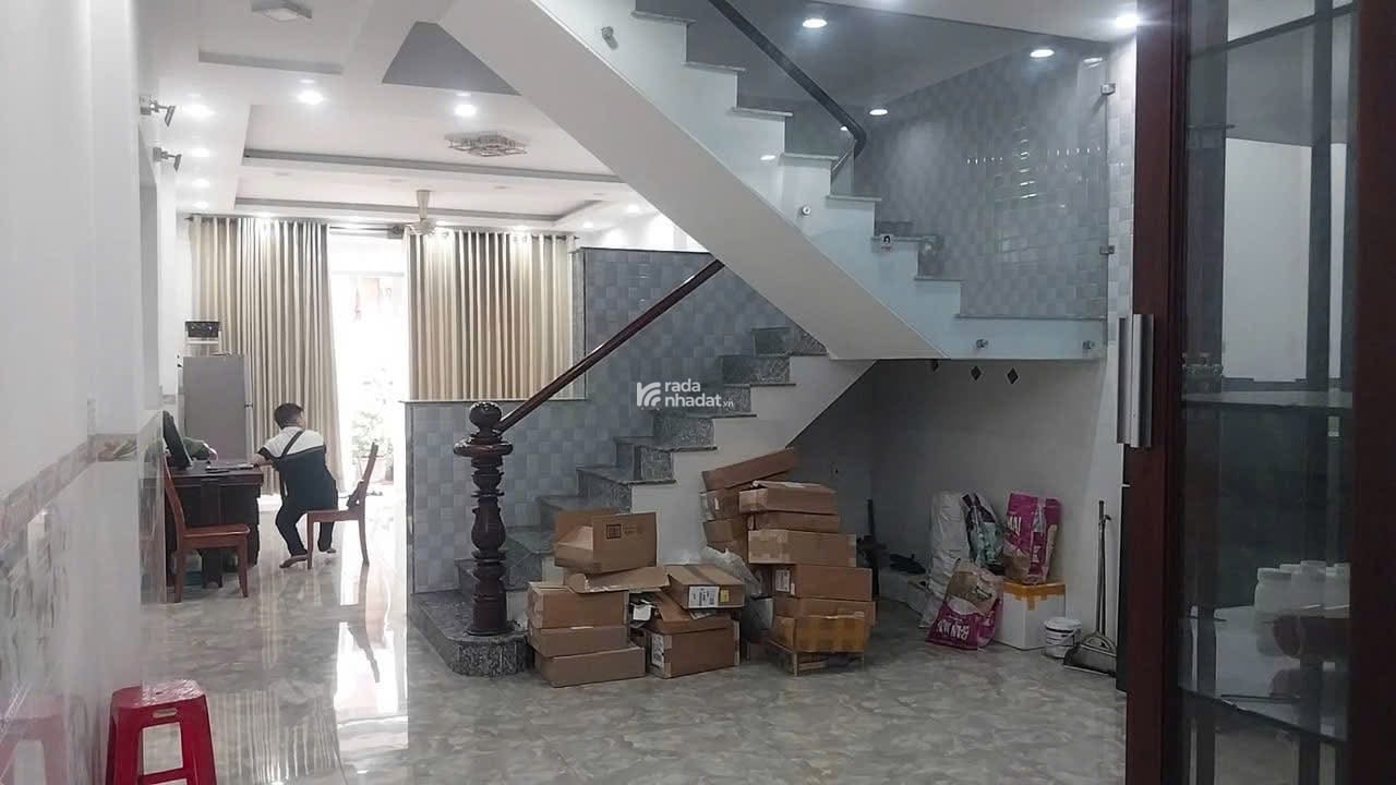 Bán Nhà sổ riêng tại Dương Bá Trạc, phường 2, Quận 8, giá 4,28 tỷ,48m2 cách mặt tiền chỉ 100m