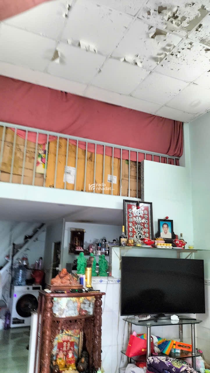 NHÀ ĐƯỜNG NGUYỄN THỊ HUÊ, 4x8,5m, HẺM XE HƠI, NGAY BẾN XE AN SƯƠNG