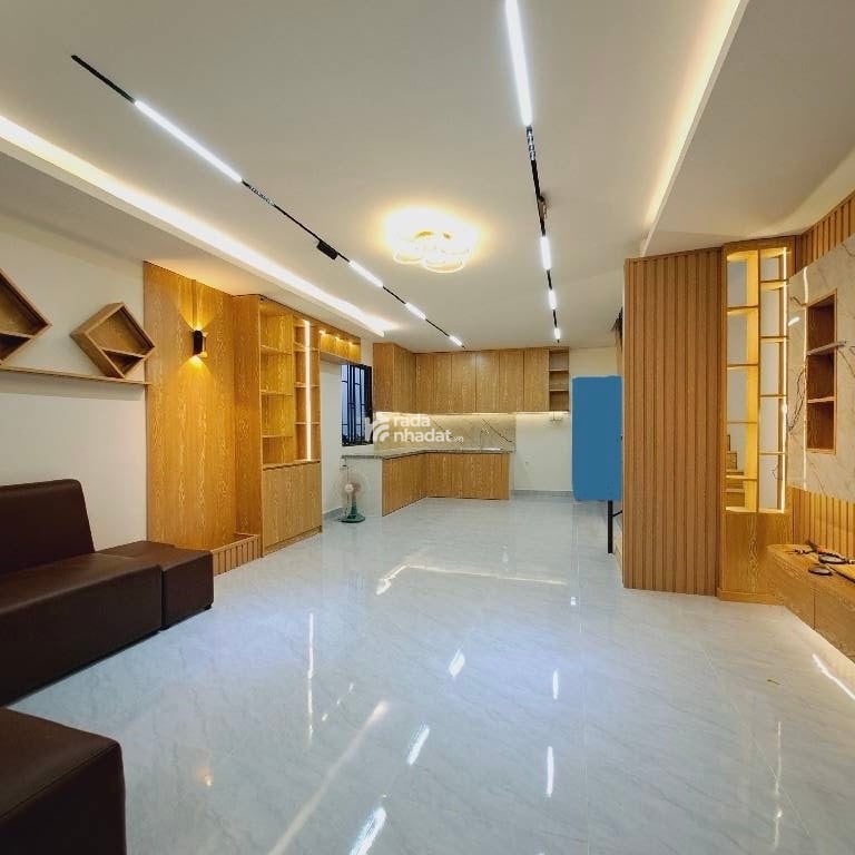 Gần Metro 2 - trung tâm Aeon Tân Phú một xẹt sát MT, nhà mới lô góc 2 tầng, DT 4.5x11m, 