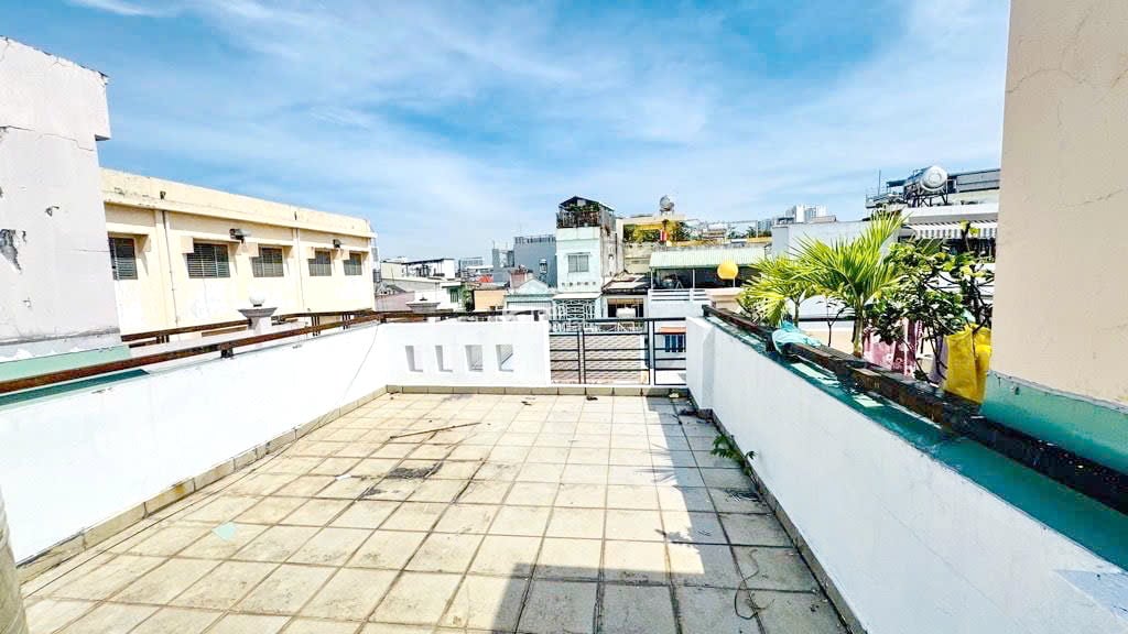 Bán nhà 2 lầu 3.9x16m sát mặt tiền đường Dương Bá Trạc P.1 Quận 8