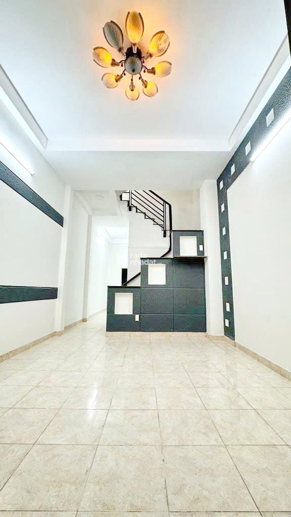 Bán nhà 2 lầu 3.9x16m sát mặt tiền đường Dương Bá Trạc P.1 Quận 8