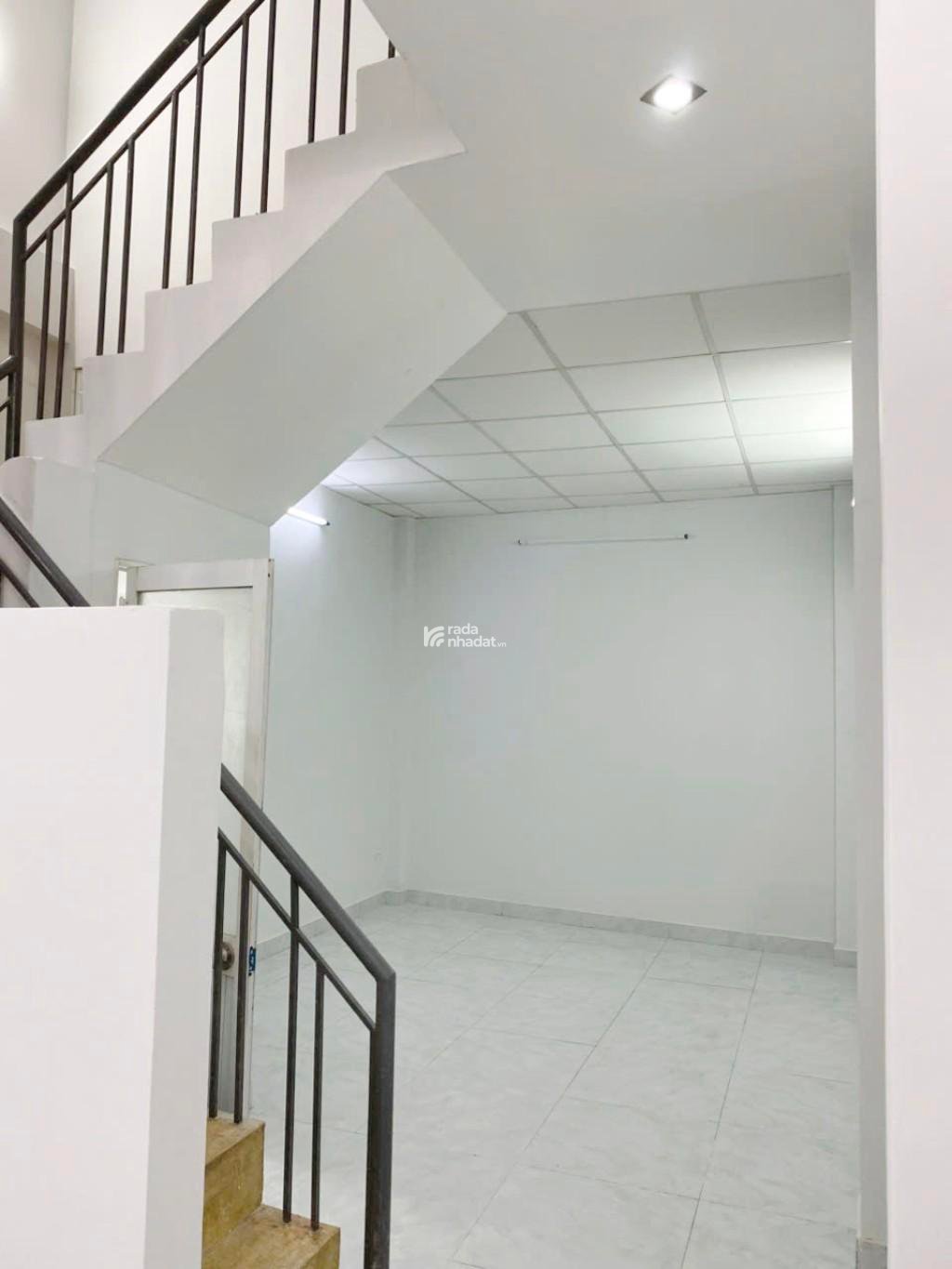 BÁN NHÀ SÁT MẶT TIỀN, HXH 521 CÁCH MẠNG THÁNG TÁM, P.10, QUẬN 3, 55M2
