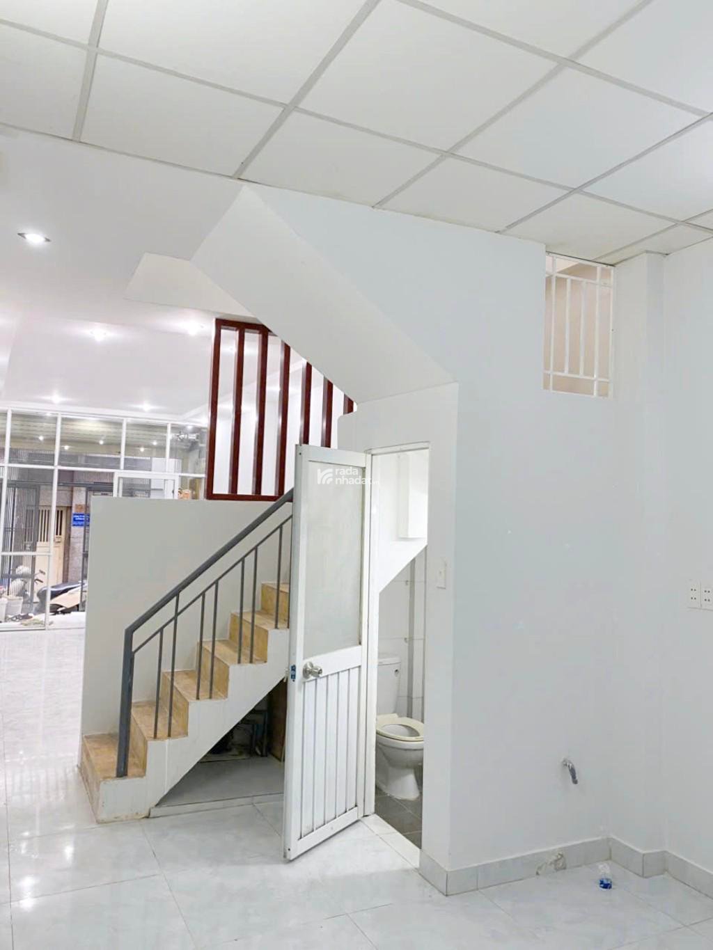 BÁN NHÀ SÁT MẶT TIỀN, HXH 521 CÁCH MẠNG THÁNG TÁM, P.10, QUẬN 3, 55M2