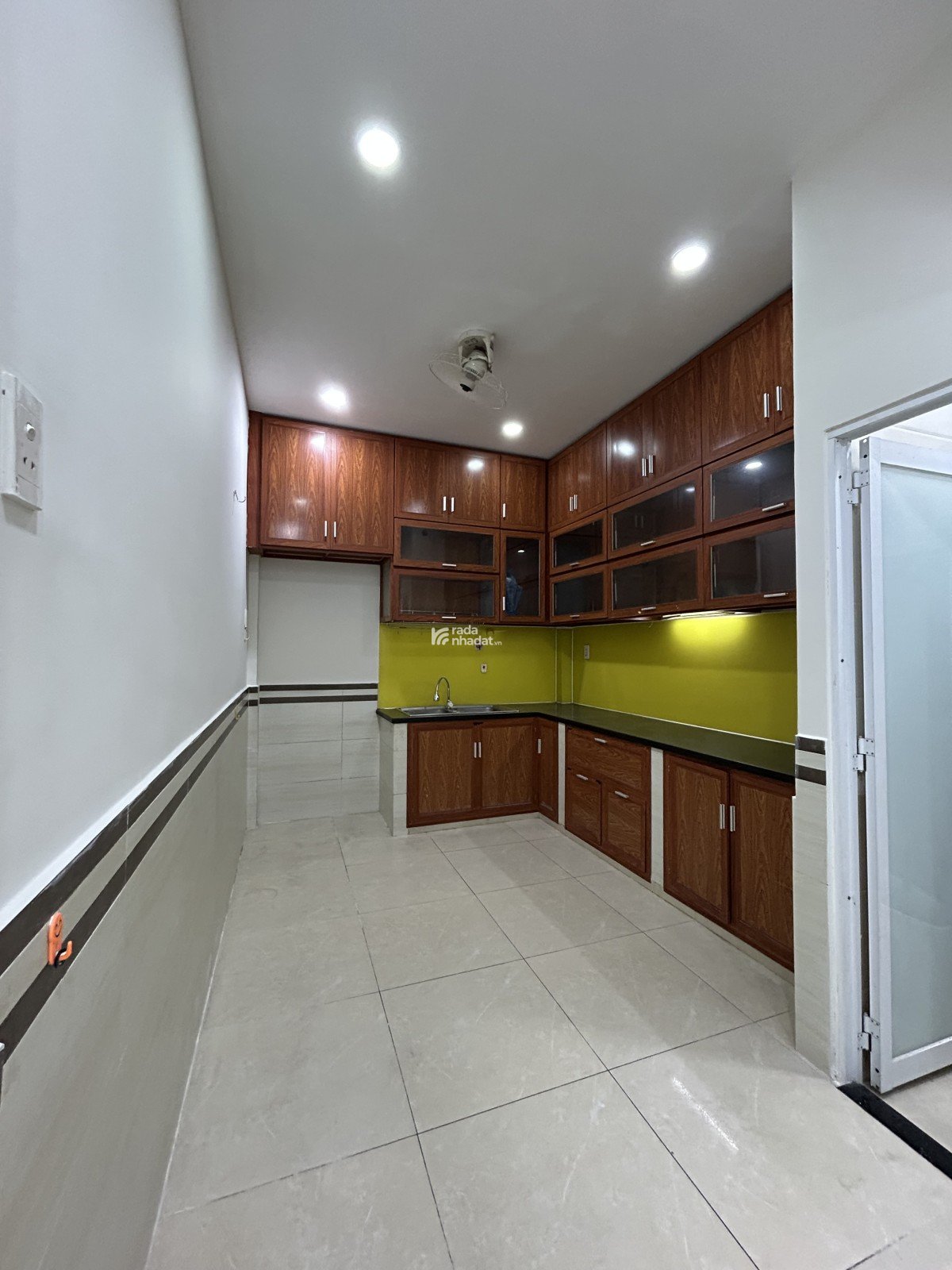 Bán nhà Hoàng Văn Thụ, Út Tịch, Tân Bình, 37m2, 3 tầng, 6.3 tỷ.