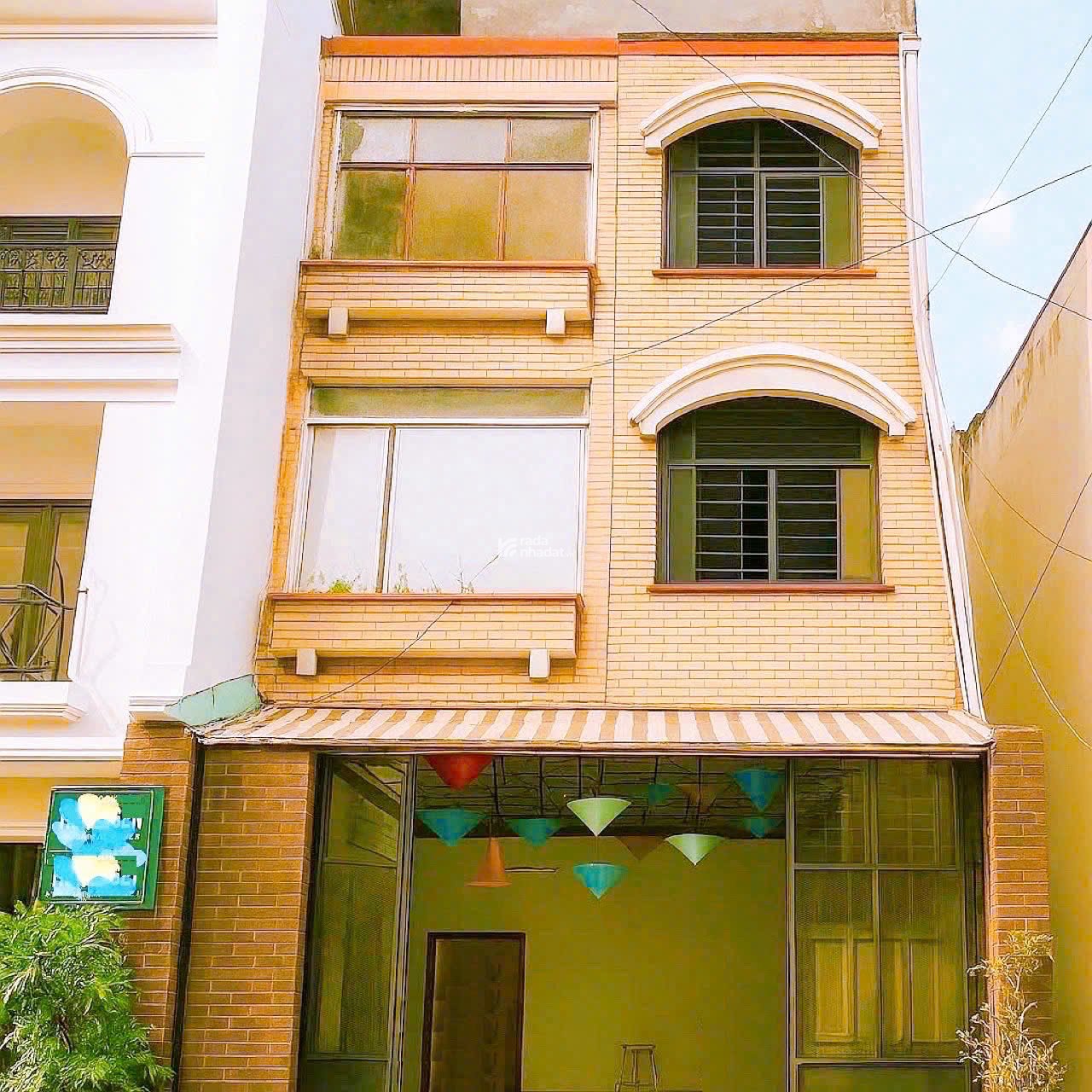Bán nhà Quận Phú Nhuận , Huỳnh Văn Bánh ,  Sổ vuông 4.5 x 13 m , 3 Tầng , Giá 18 tỷ