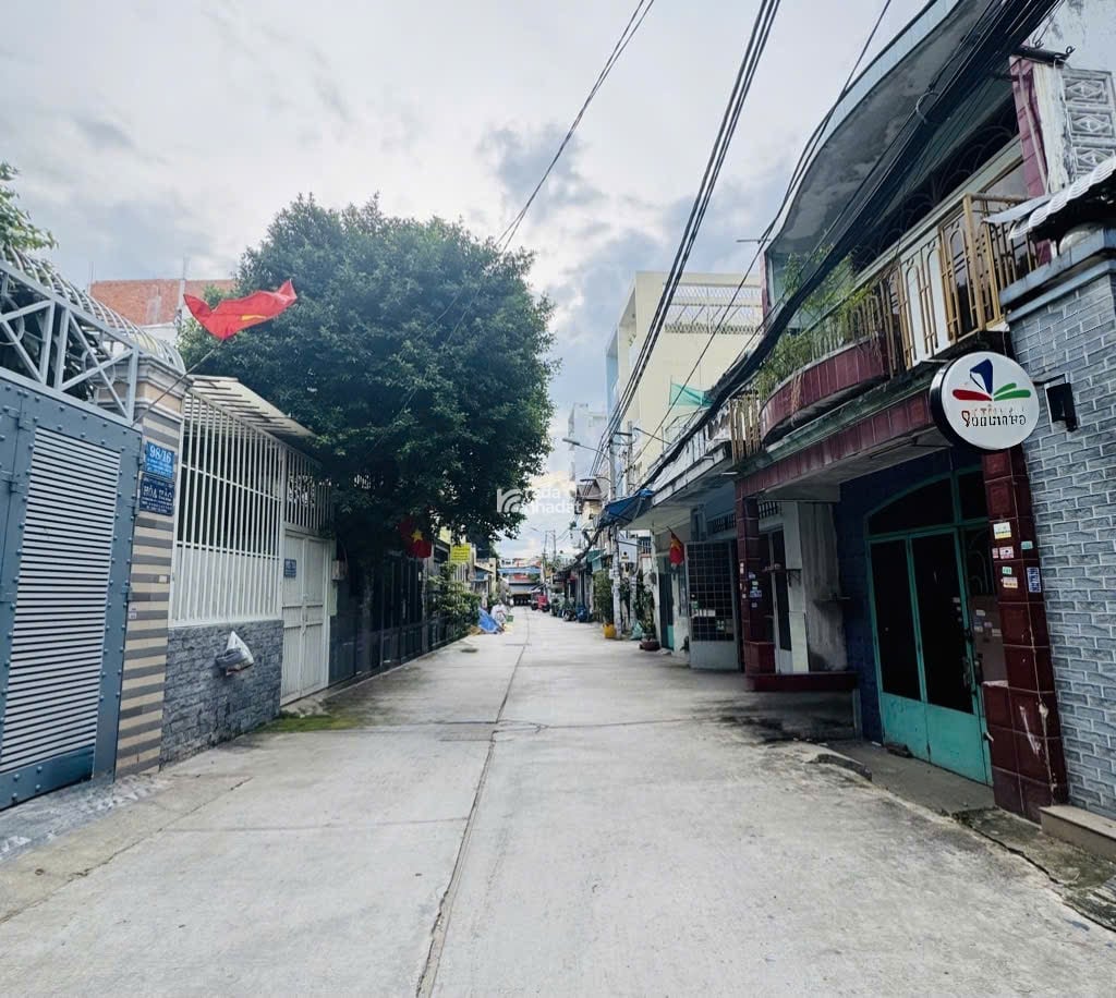 Bán Đất,Đường Bình Trị Đông,Cách Gần Chợ 300m (106m2 - 4x23) 6,8 Tỷ TL