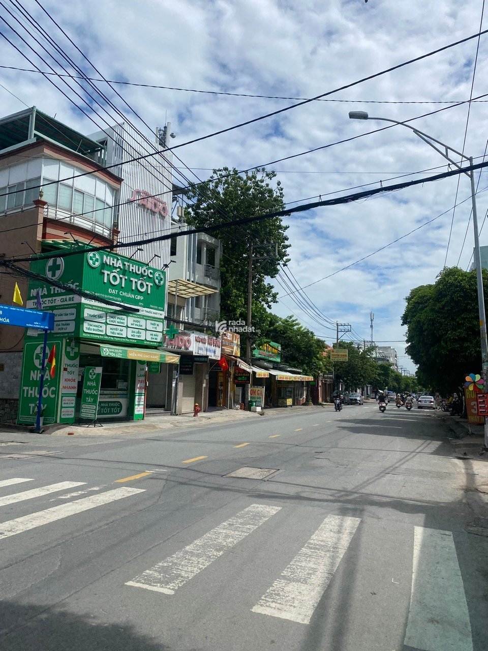 32 TỶ GIẢM CÒN 27 TỶ . BIỆT THỰ 5 TẦNG MT DƯƠNG ĐỨC HIỀN Q. TÂN PHÚ.7,5 x 24M 