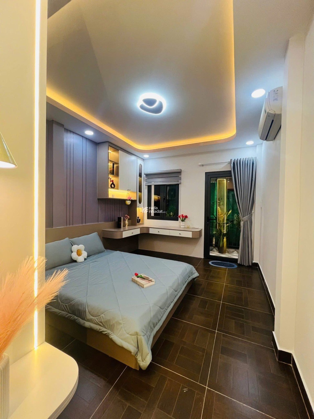 SIÊU PHẨM FULL NỘI THẤT - VỊ TRÍ VÀNG GIÁP BÌNH THẠNH -GẦN SÂN BAY