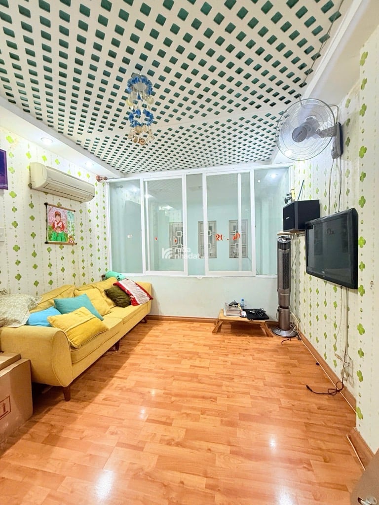 SIÊU PHẨM KHU VIP BÀNH VĂN TRÂN - TÂN BÌNH - 30 M2 - 5 TẦNG BTCT - 4 PN - NHỈNH 5 TỶ