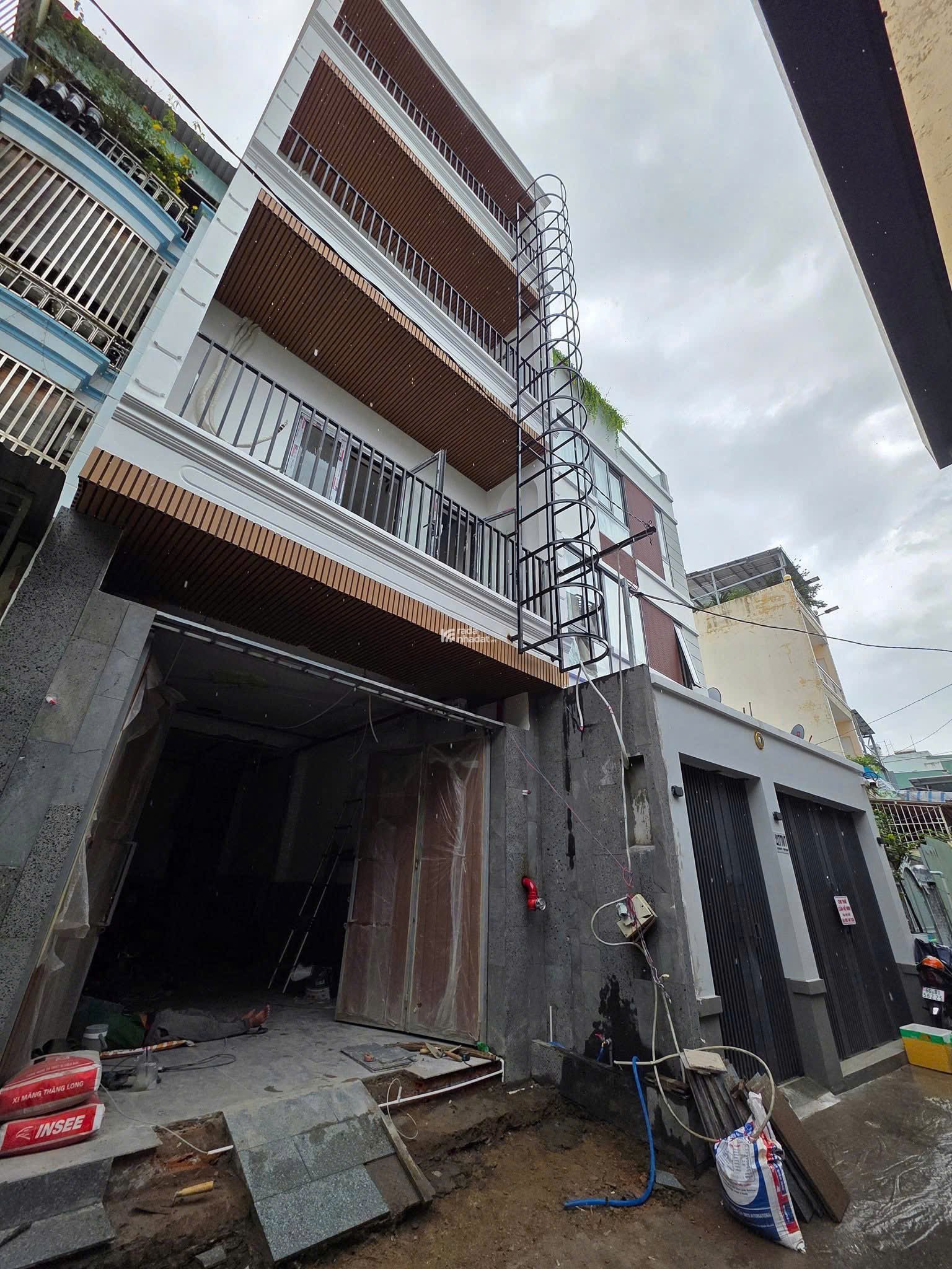 HOT: BÁN CHDV  217// BÙI ĐÌNH TUÝ, p24, BÌNH THẠNH ( GIỮ TIỀN, DÒNG TIỀN )