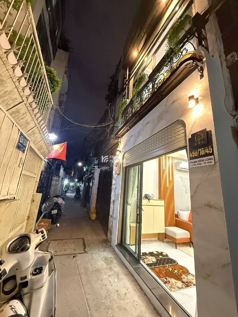 SÁT MT PHAN XÍCH LONG, PHÚ NHUẬN, 30M2 SẴN 2 TẦNG ĐÚC BTCT. GIẢM 350TR CHỈ 5.65T TL 