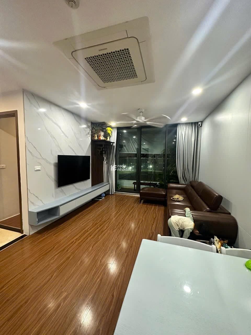 Tôi cần bán 2 căn hộ 75 và 94m2 CC Eco Green City Nguyễn Xiển thiết kế 2PN và 3PN