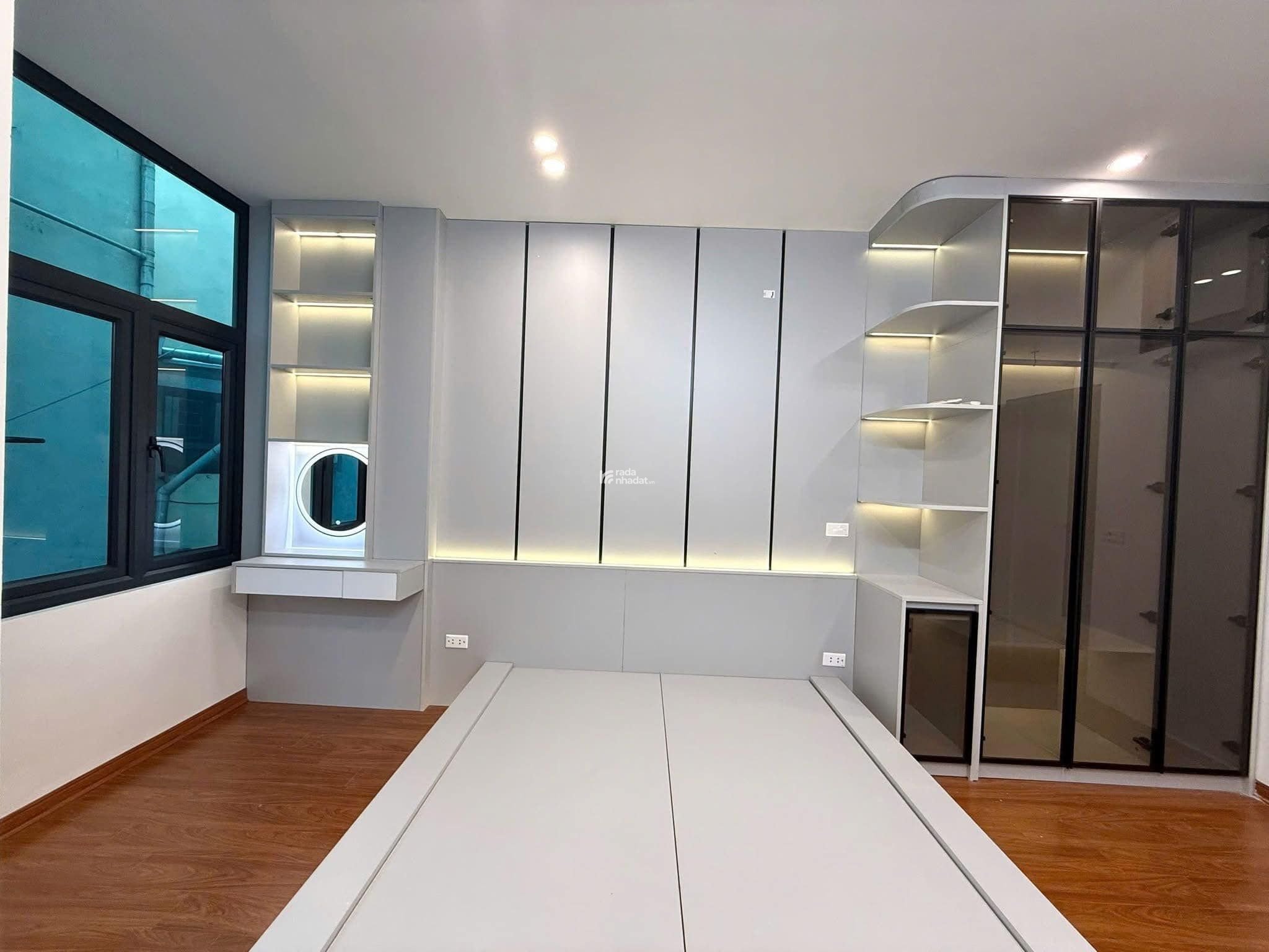 Cho thuê nhà chung cư C2 Đỗ Nhuận 100m2 2 ngủ, view công viên Hòa Bình, chỉ 11tr 0982 260 ***