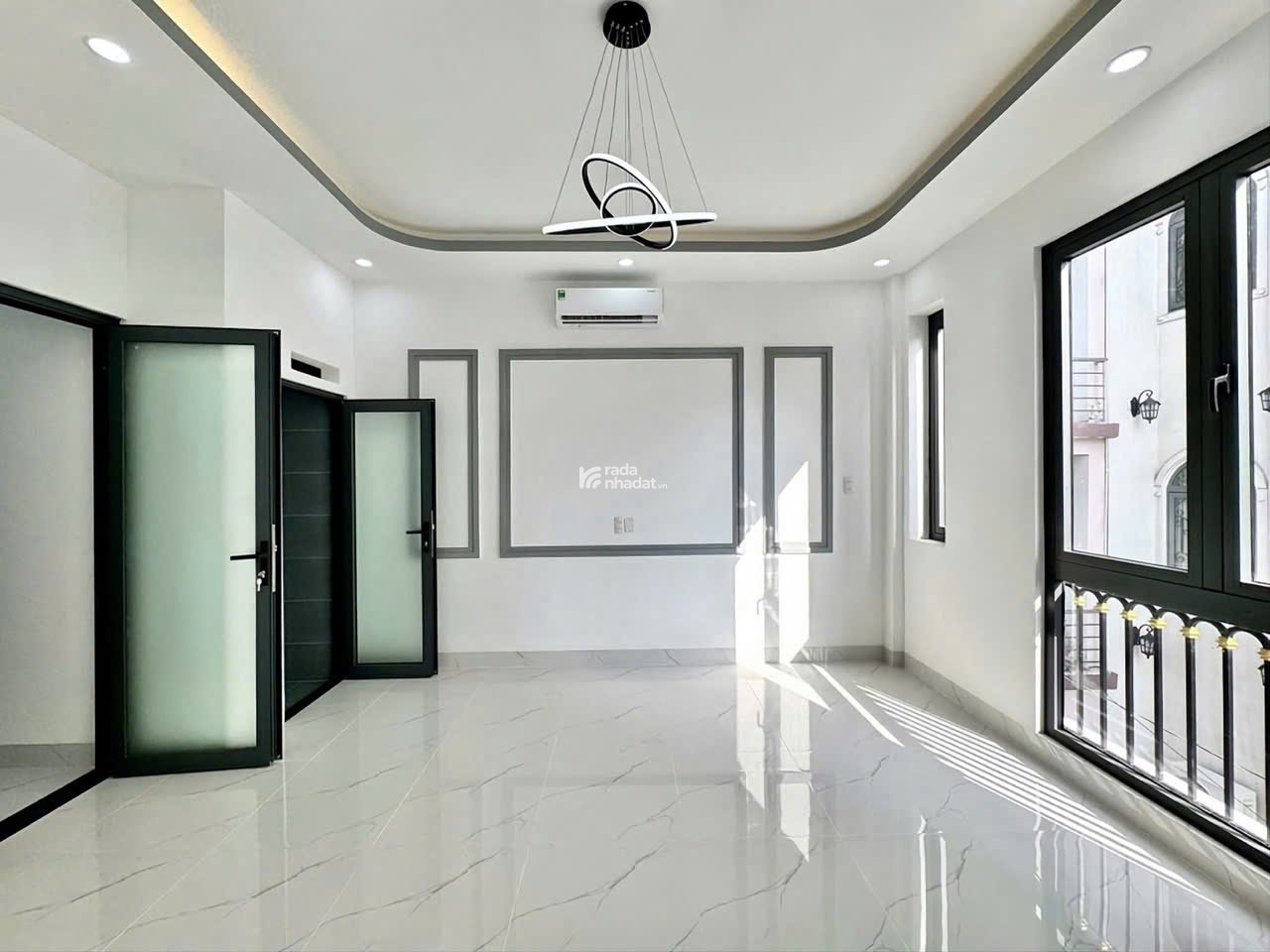 chủ cần bán nhà giá 3 tỷ 850tr gần sân bay đường phổ quang tân bình SHR