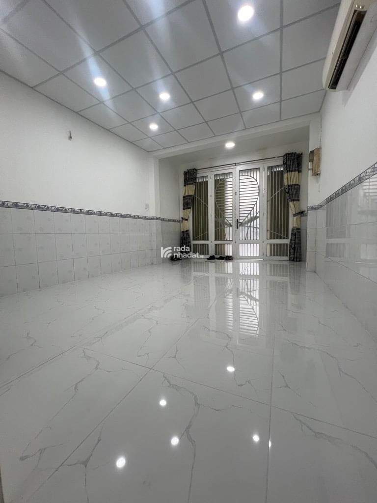 SÁT VÁCH QUẬN 1, HXH ĐIỆN BIÊN PHỦ, BÌNH THẠNH, 20M2 TIỆN XÂY MỚI. GIẢM 550TR CHỈ CÒN 5T TL 