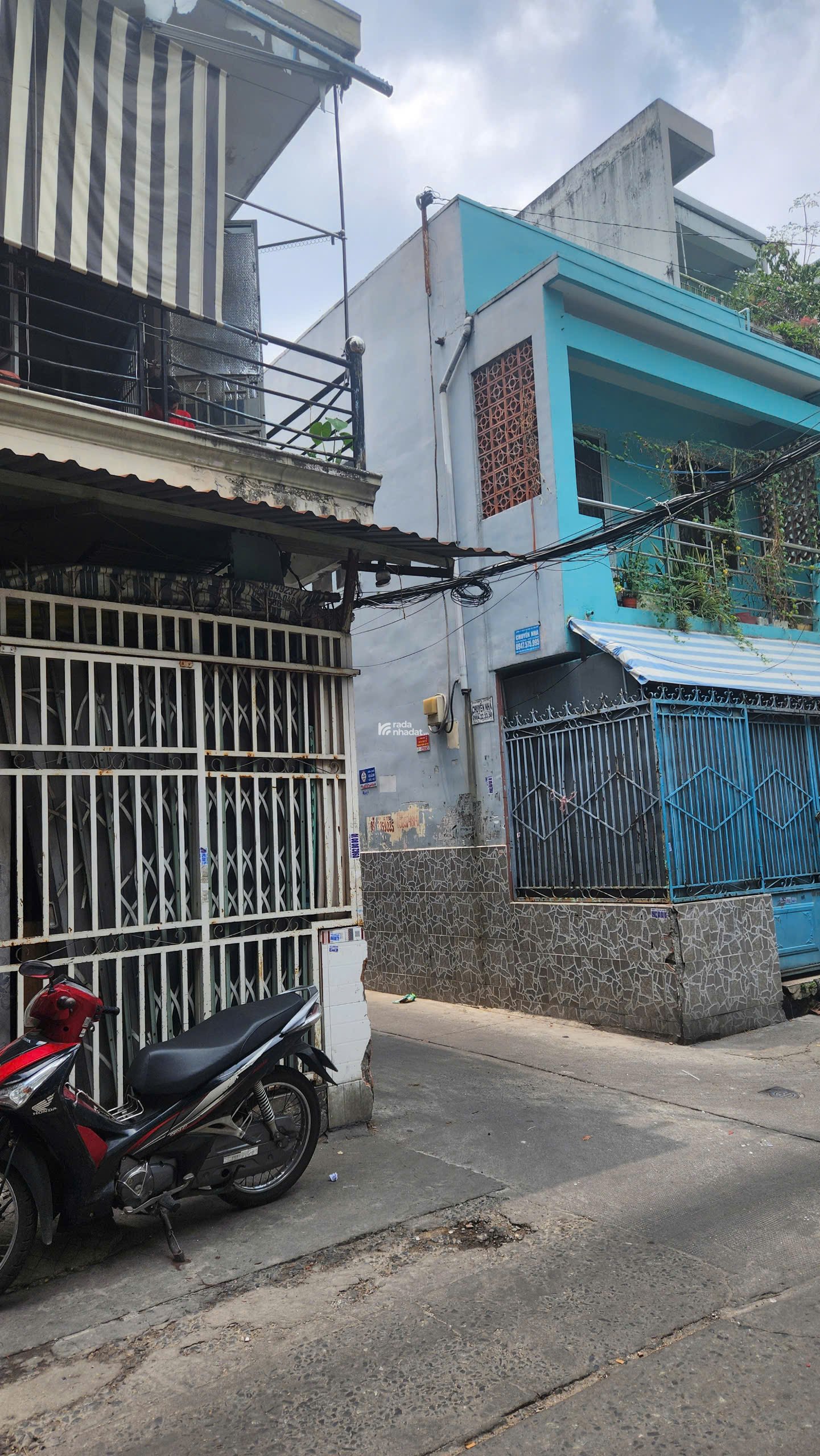 BÁN ĐẤT TẶNG NHÀ HOÀNG XUÂN NHỊ, P. TÂN PHÚ, Trung tâm SG giá chỉ 50tr/m2 cực hiếm hoi.