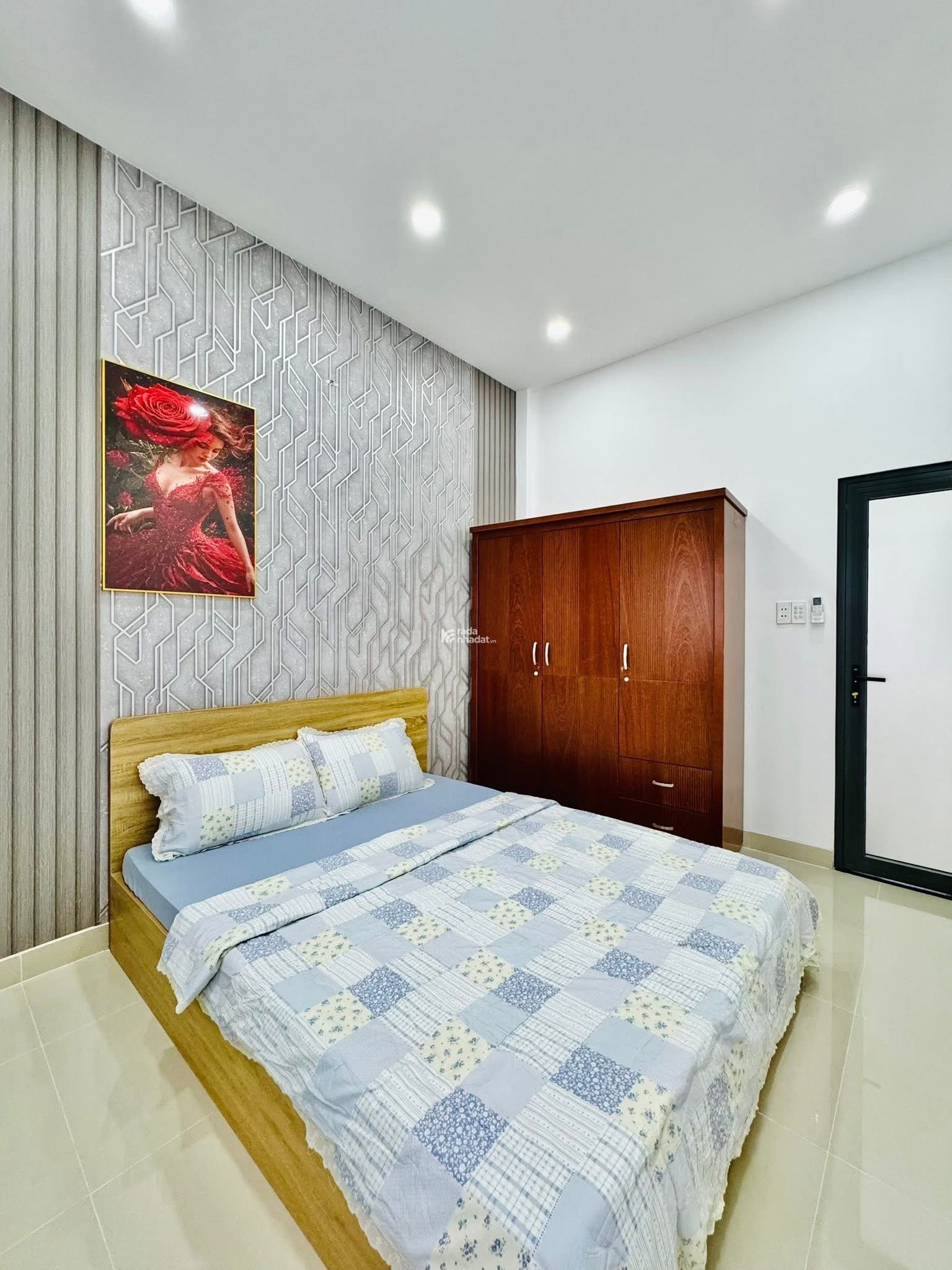 Bán nhà đường Thành Thái, Quận 10, 48m2 giá 6.2 tỷ, Sổ Hồng Riêng/ Hẻm ô tô thông thoáng 