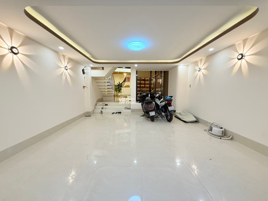 6 TẦNG - THANG MÁY- FULL NỘI THẤT-HẺM XE HƠI- PHẠM VĂN CHIÊU -P14- GÒ VẤP- DT: 5*14M - 9 TỶ 8