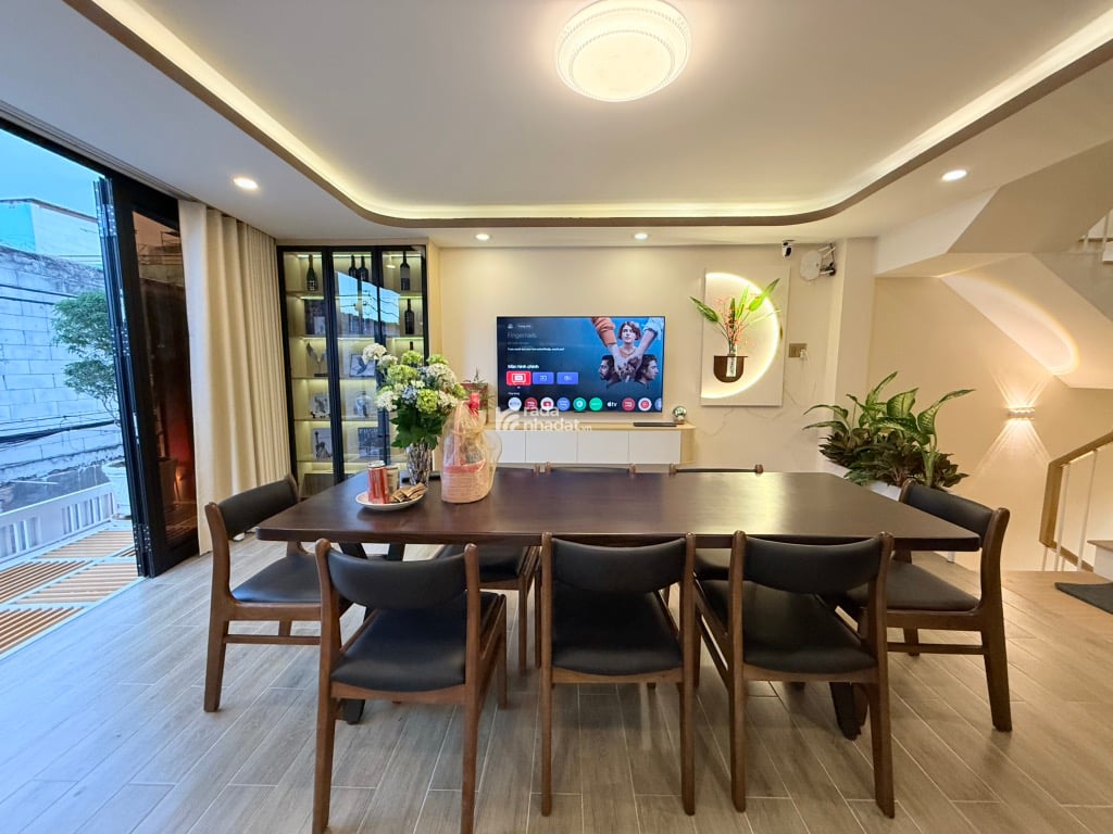 6 TẦNG - THANG MÁY- FULL NỘI THẤT-HẺM XE HƠI- PHẠM VĂN CHIÊU -P14- GÒ VẤP- DT: 5*14M - 9 TỶ 8