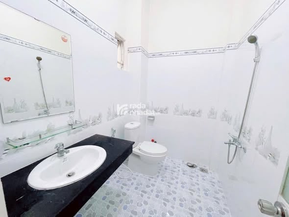 NHÀ MẶT TIỀN KHU BÌNH DÂN ,HIỆP BÌNH ,TRET 1LAU 2PN GIÁ 13,5TR