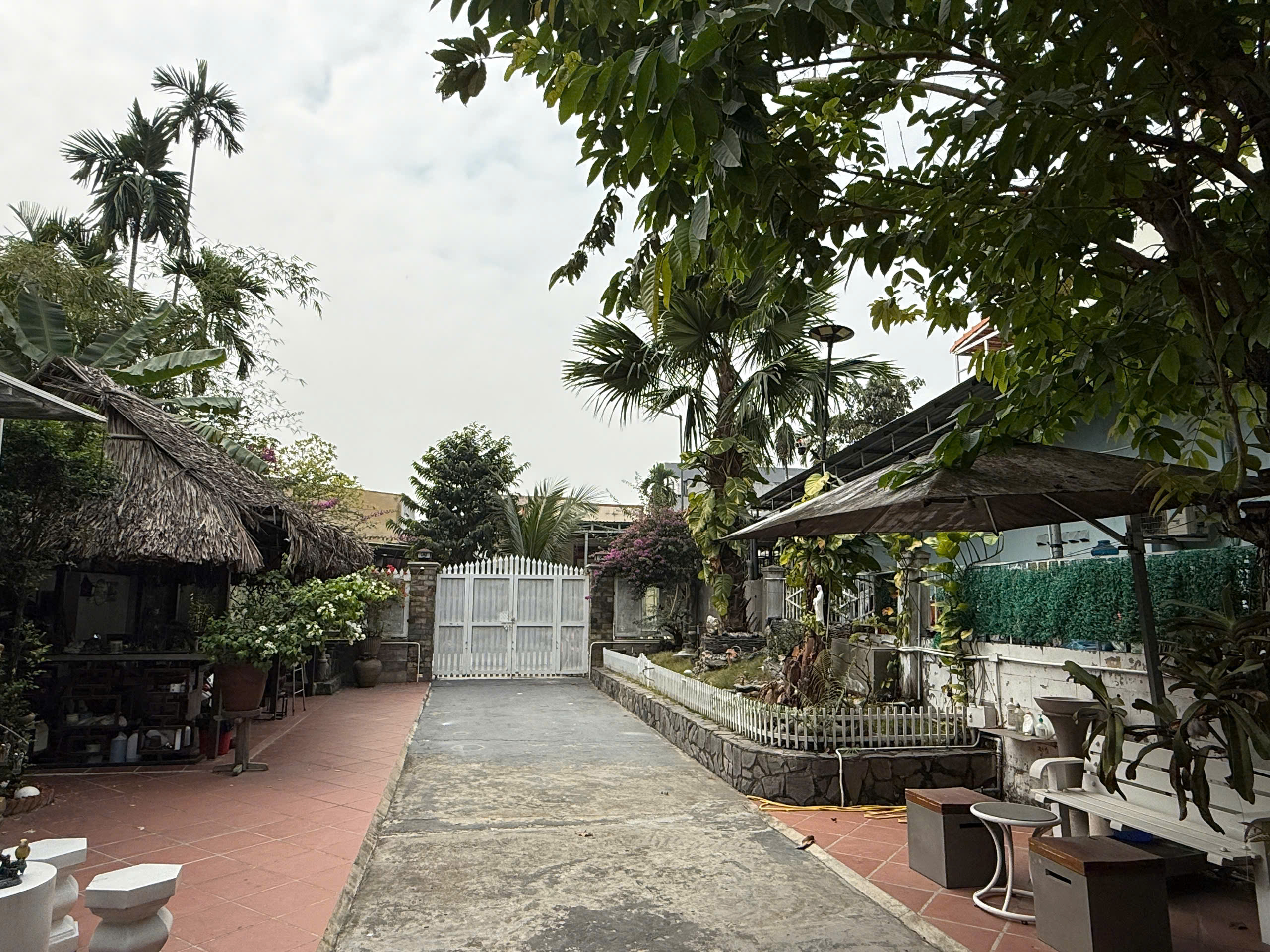 BIỆT THỰ VƯỜN VEN SÔNG SÀI GÒN - 782M2 ĐẤT - 30P VÀO QUẬN 1 - GIÁ CHỈ 10T/M2