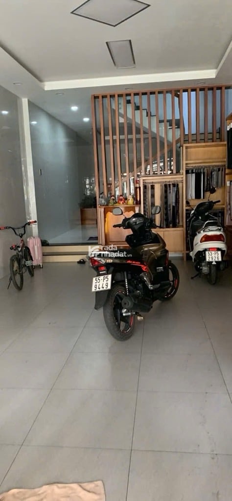 SÁT Q10, HXH LÊ MINH XUÂN, TÂN BÌNH, 73M2 CÓ KC Ở NGAY. GIẢM 550TR CHỈ CÒN 16T TL 